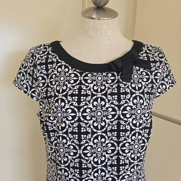 Maggy L Blk/White Print Sheath Dress Blk Border Trim at Hem and Neck, NWOT,Sz.12 - Picture 7 of 7